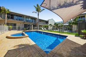 Moonlight Bay Apartments, Rye